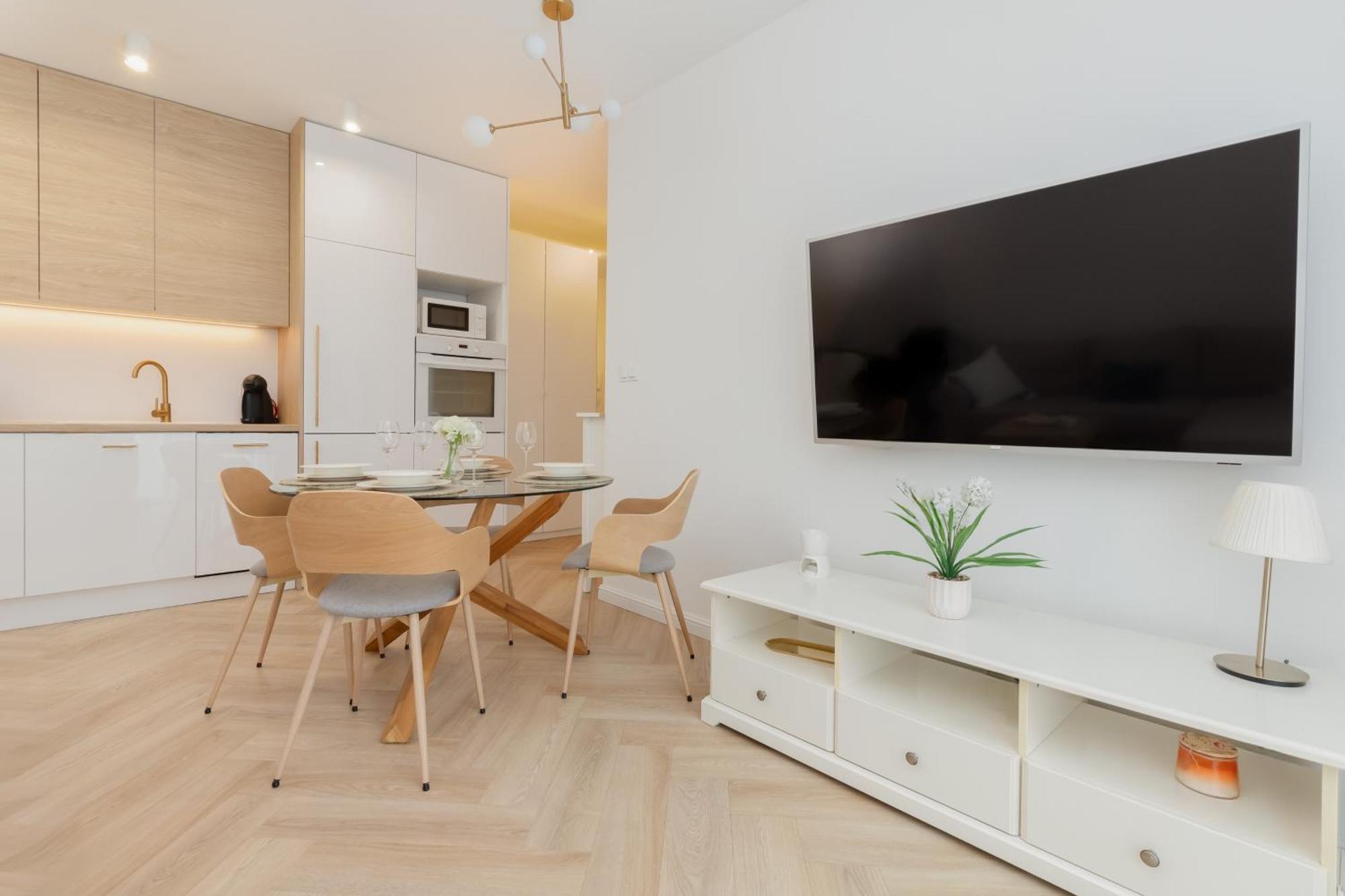 Gdynia Nasypowa Apartments With Parking By Noclegi Renters Exterior photo